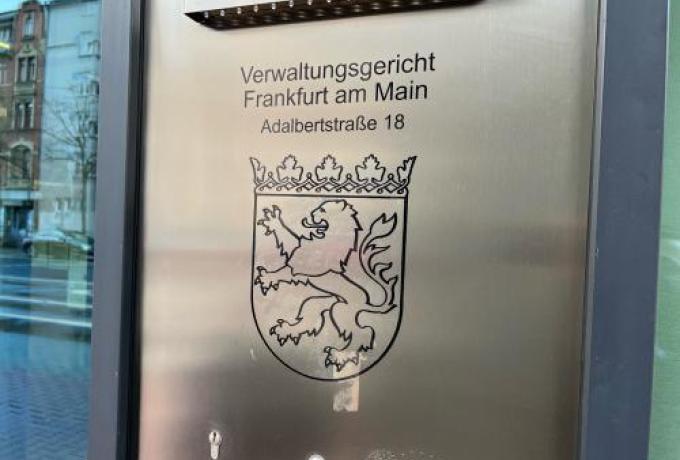 Wiederholung der mündlichen Prüfung im Jura-Staatsexamen am VG Frankfurt erstritten
